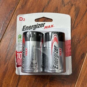 NWT Energizer D2 Energizer Max Pack of 2 Batteries